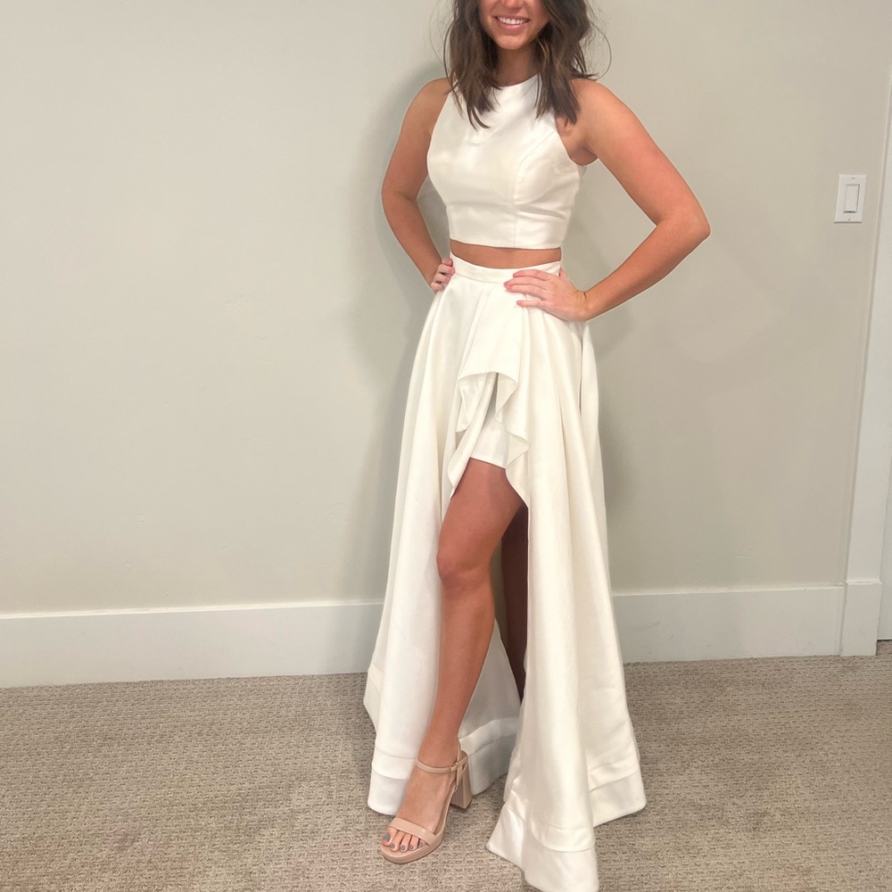 Sherri Hill Size 4 White Prom Dress 2 Piece